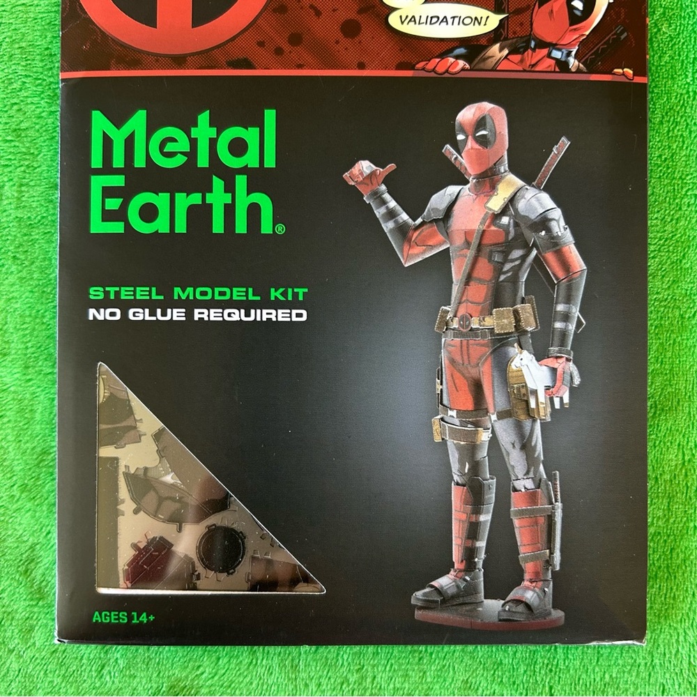 Deadpool Steel Model Kit - Picture 5 of 6